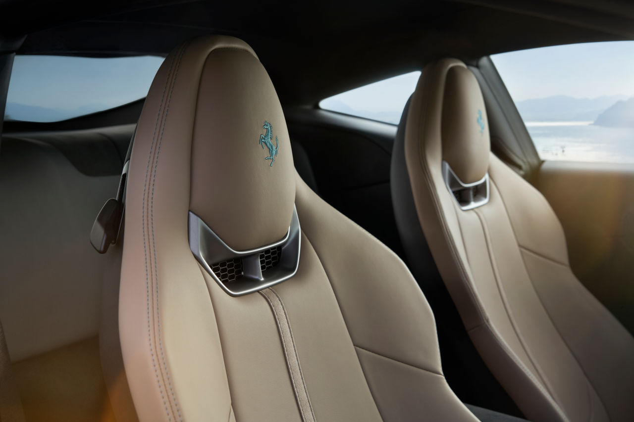 フェラーリ、ローマ後継のV8クーペ『AMALFI（アマルフィ）』を世界初公開。最高出力は640PS