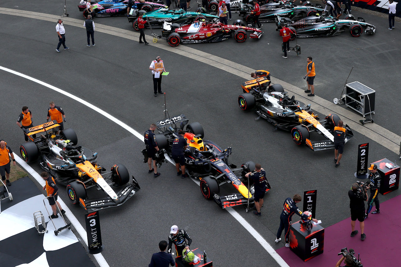 マックス・フェルスタッペン（レッドブル）がポールポジションを獲得