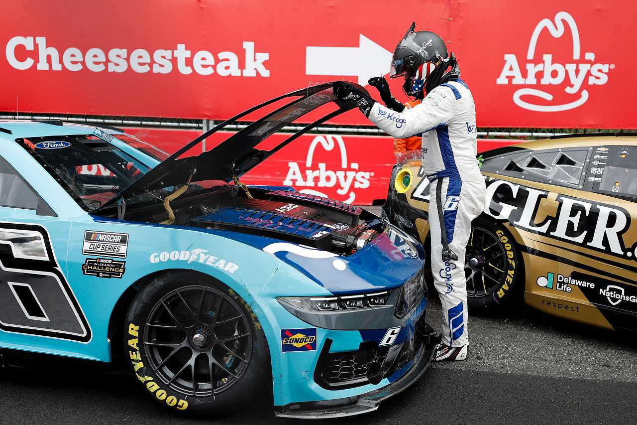 シカゴ・マイスター完全襲名。初年度衝撃デビューウインのSVGが完全制覇の2勝目達成／NASCAR第19戦
