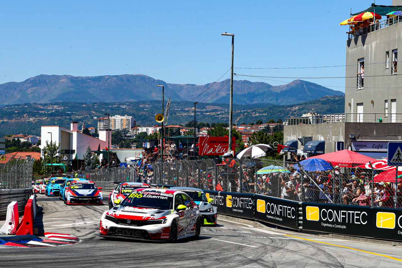 好調リンク＆コーが連続1-2達成。予選最速エルラシェールとビョークが勝利／TCRワールドツアー第4戦