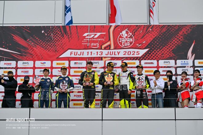 SROジャパンカップ第2ラウンド富士のレース1は白熱の戦いを制しseven x seven Racingが今季初優勝。渡会太一が殊勲