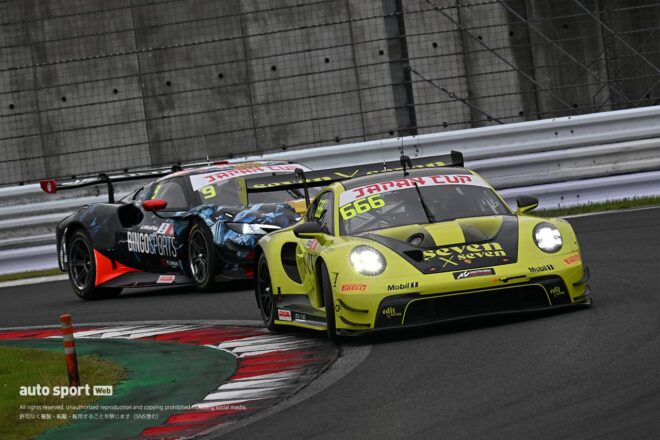 SROジャパンカップ第2ラウンド富士のレース1は白熱の戦いを制しseven x seven Racingが今季初優勝。渡会太一が殊勲