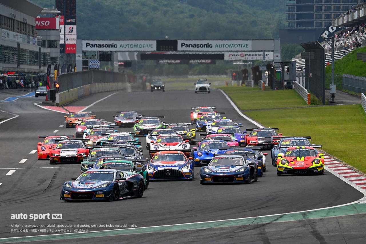 GTWCアジア第8戦富士は終盤大荒れのレースに。混戦を後目にジョホールJMRの99号車コルベットがポール・トゥ・ウインで今季3勝目