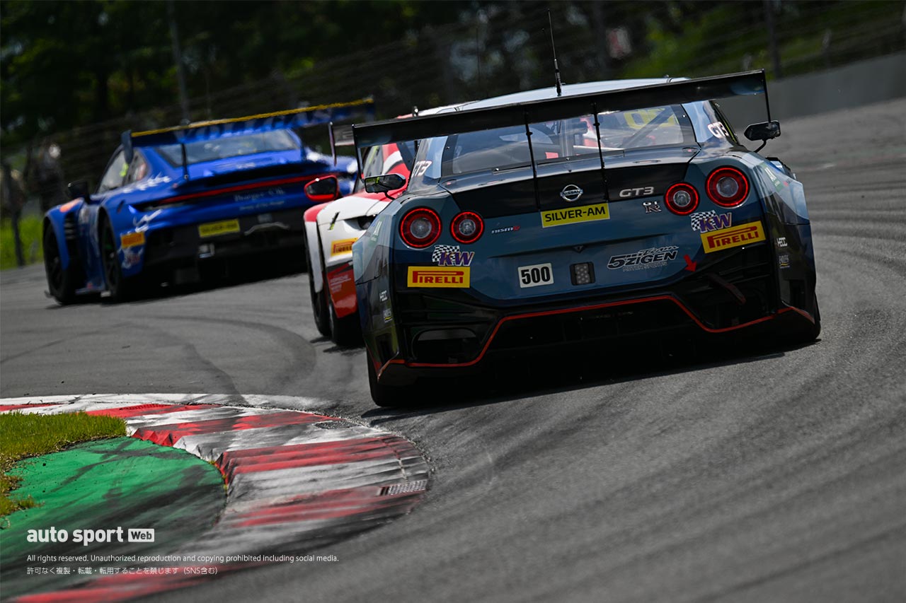 GTWCアジア第8戦富士は終盤大荒れのレースに。混戦を後目にジョホールJMRの99号車コルベットがポール・トゥ・ウインで今季3勝目