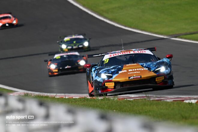 SROジャパンカップ第2ラウンドレース2はをHitotsuyama with Cornes Racingが逆転勝利。前澤友作組が白熱バトルを制し3位