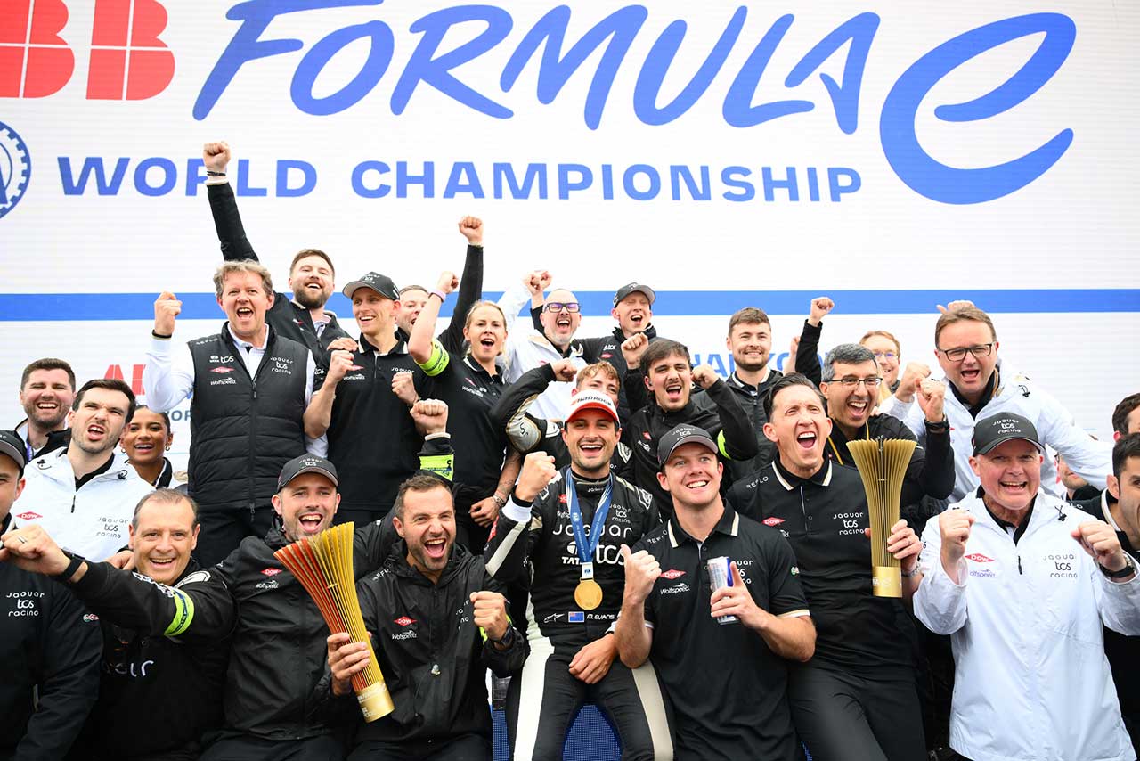 2024／25年フォーミュラE第13戦ベルリンE-Prix　優勝したミッチ・エバンス（ジャガーTCSレーシング）