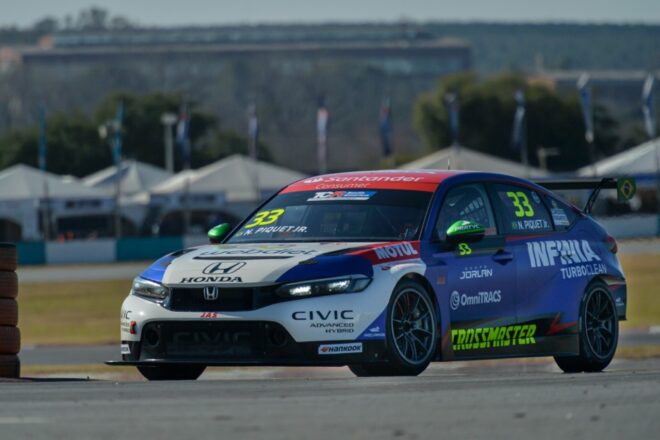 直前のカレンダー改訂に揺れるなか、ホンダの新エース、リオネル・ペーニャが快勝／TCR南米第5戦