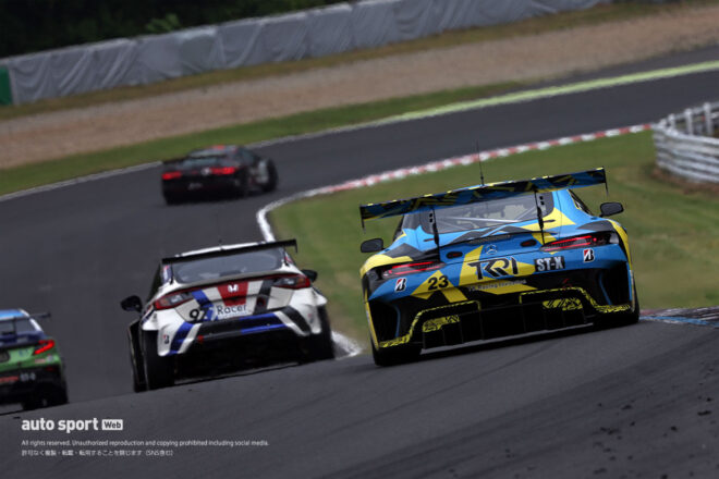 2025スーパー耐久第4戦SUGO　決勝レースの様子