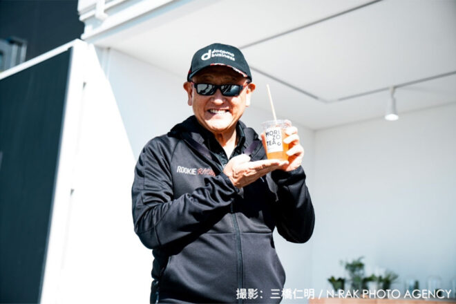 “モリゾウ、森を飲む”の発想から誕生した『MORIZO TEA』を新緑の空間で楽しめる特別展示が開催