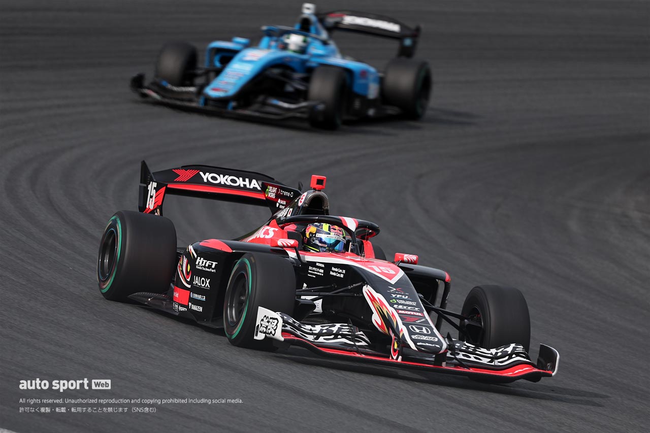 圧巻の横綱相撲で坪井翔がTEAM MUGENの2台を振り切り第6戦富士を制す。第5戦オートポリスに続く連勝