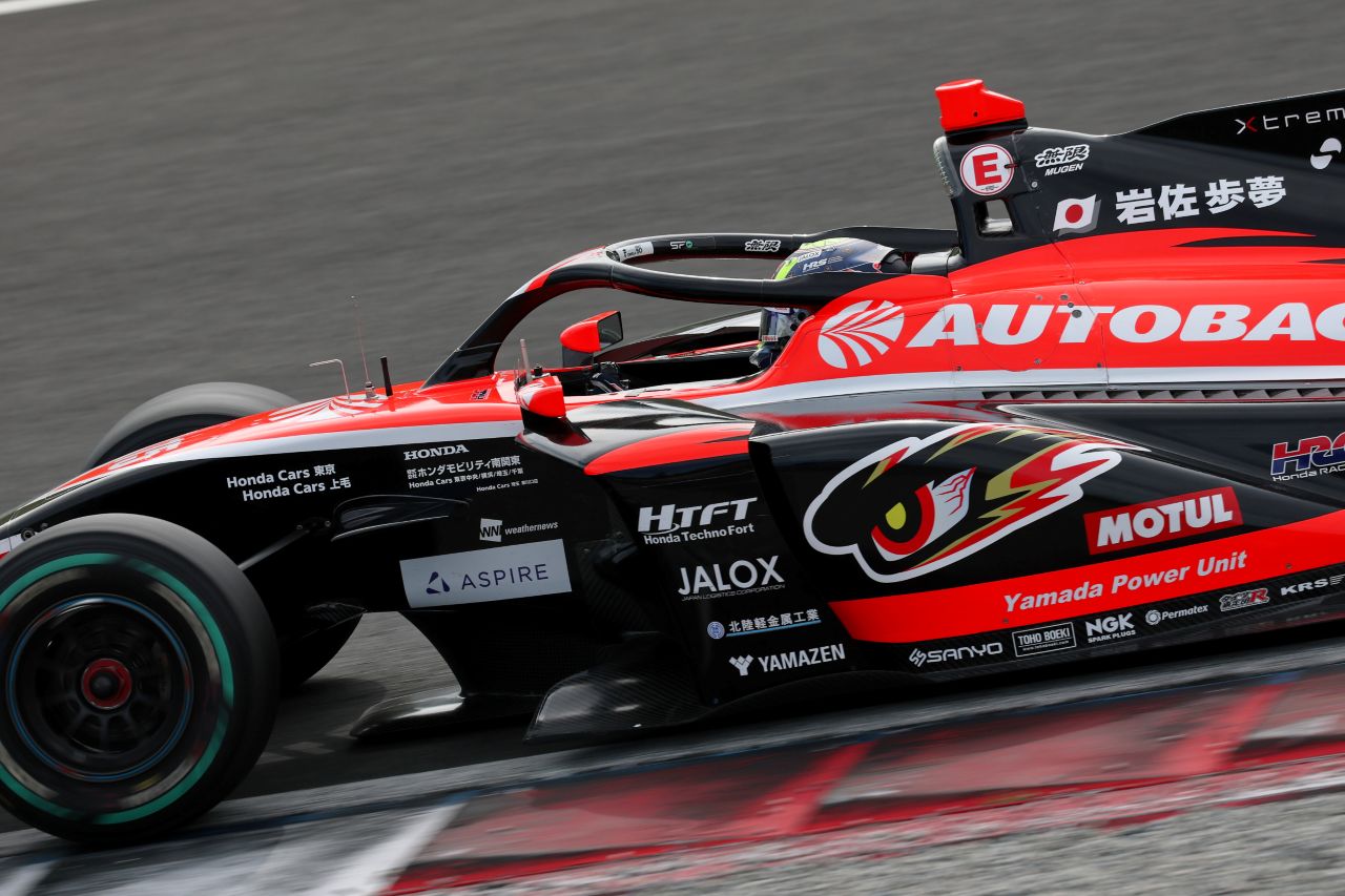 岩佐歩夢（TEAM MUGEN）