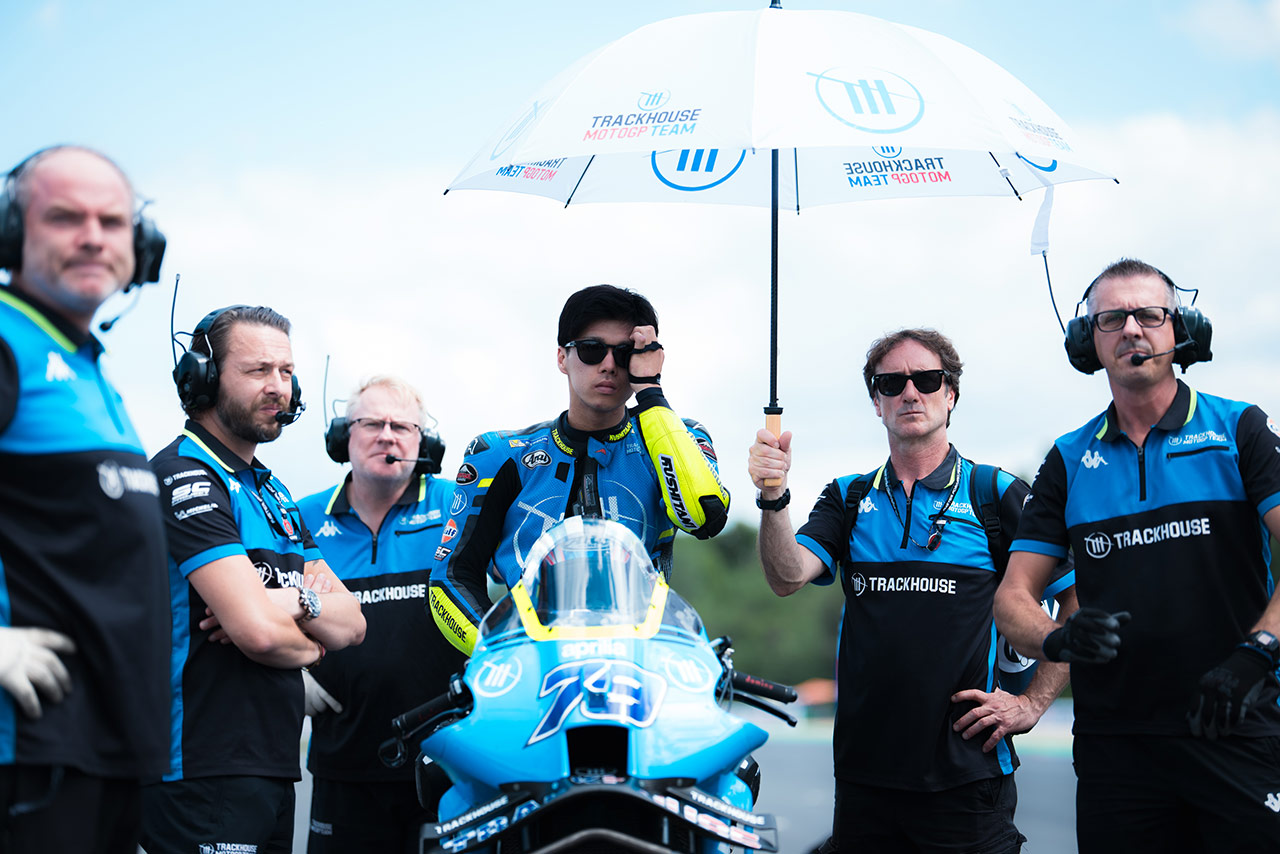 小椋藍、ほぼ単独走行のスプリントに「良い位置で戦うにはコンマ2、3秒が必要」／第12戦チェコGP