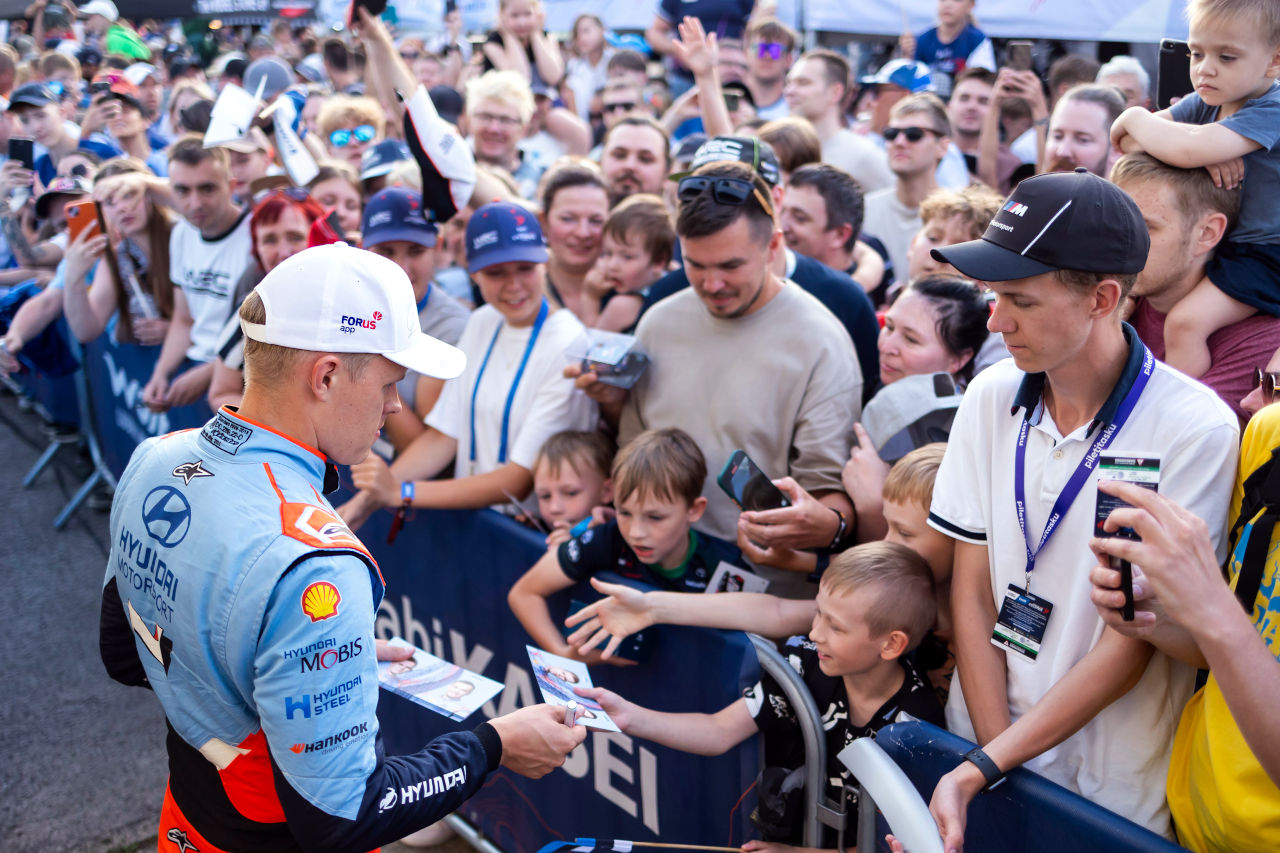 現チャンピオンが脱帽「オリバーに対し、できることは何もなかった」とヌービル／第8戦エストニア・デイ3コメント