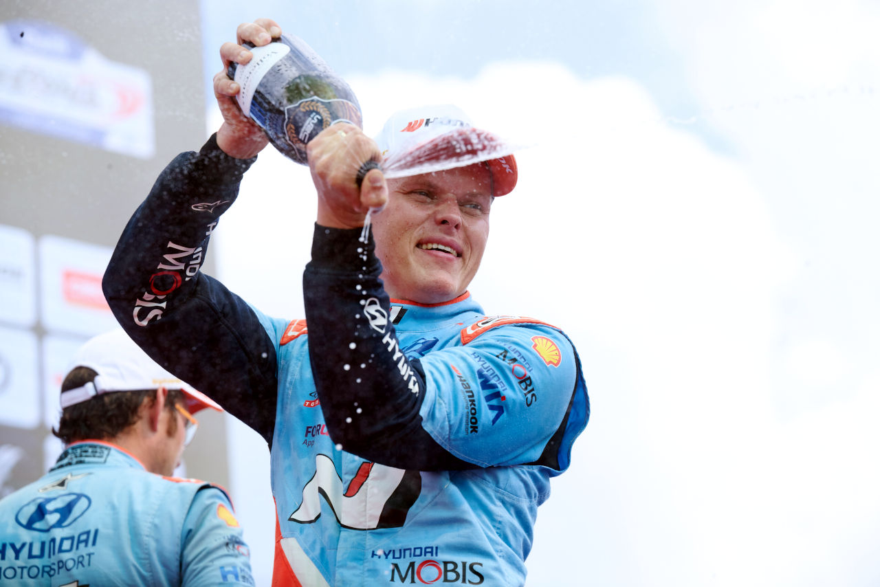 オリバー・ソルベルグが悲願のWRC初優勝「この瞬間のために努力を続けてきた」／第8戦エストニア・デイ4コメント