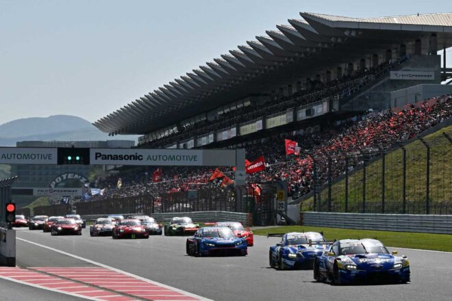 2025スーパーGT第2戦富士　GT500クラスの決勝スタート