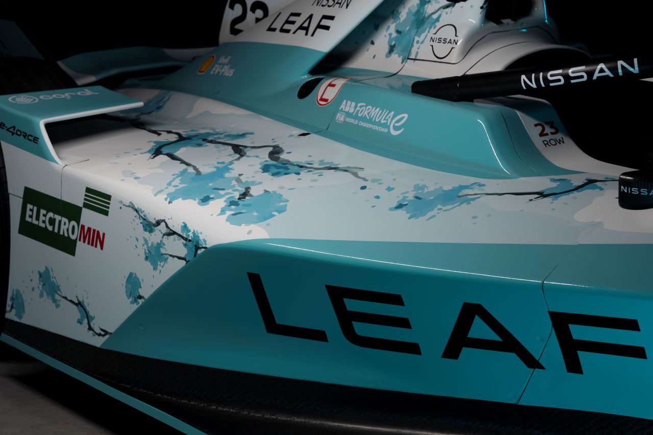 ニッサン・フォーミュラE、最終戦ロンドンE-Prixに特別カラーを採用。新型日産リーフを記念しターコイズブルーに