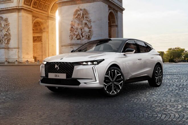 DSオートモビル、主力Cセグ『DS4』に“シャンゼリゼ”の名を冠した美麗インテリアの限定車を設定