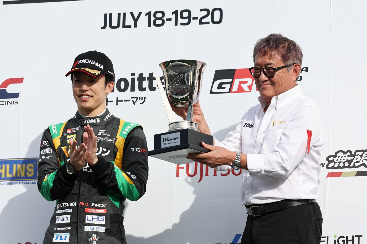 舘信秀監督（VANTELIN TEAM TOM’S）