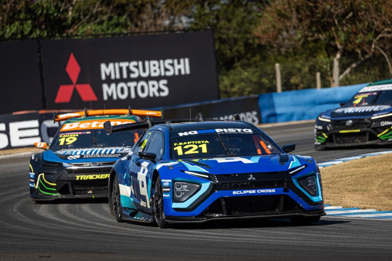 SUV新時代を席巻するミツビシ、ピケJr.初優勝でフィッティパルディ“代表”と表彰台へ／SCB第4戦