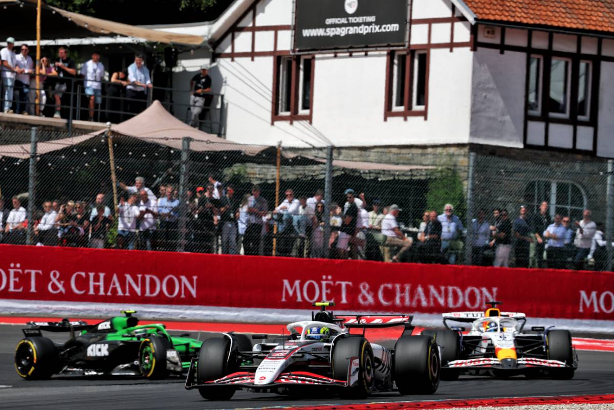 オリバー・ベアマン（ハース）