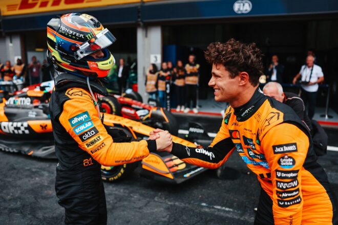 オスカー・ピアストリとランド・ノリス（マクラーレン）