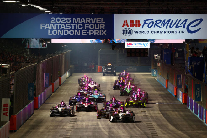 ポルシェ・フォーミュラEが2冠達成。最終戦ロンドンE-Prixはニック・キャシディが2レース制覇