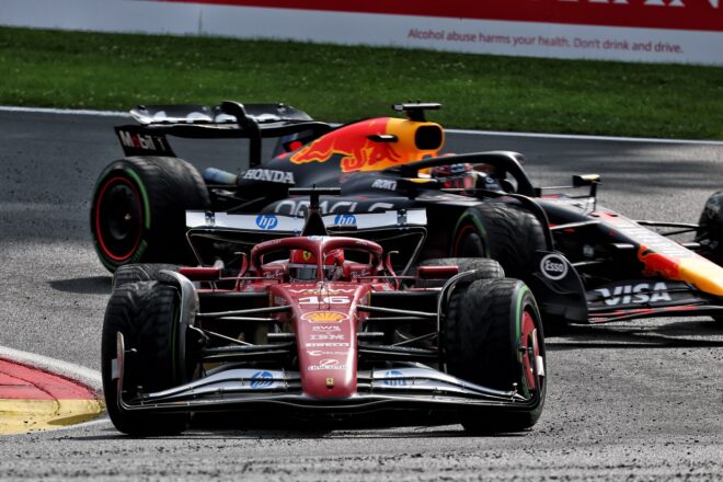 シャルル・ルクレール（フェラーリ）とマックス・フェルスタッペン（レッドブル）