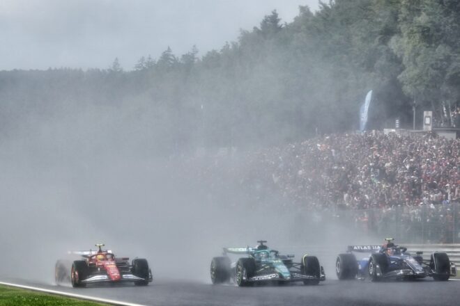 ルイス・ハミルトン（フェラーリ）、ランス・ストロール（アストンマーティン）、カルロス・サインツ（ウイリアムズ）