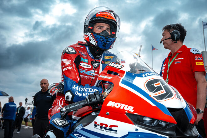 Honda HRC、骨折のレクオーナに代わりビエルゲを第3ライダーに。SBKのチームメイトを起用