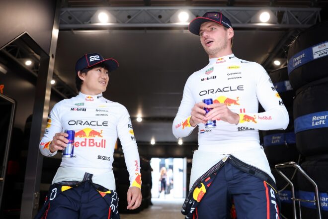 角田裕毅とマックス・フェルスタッペン（レッドブル）