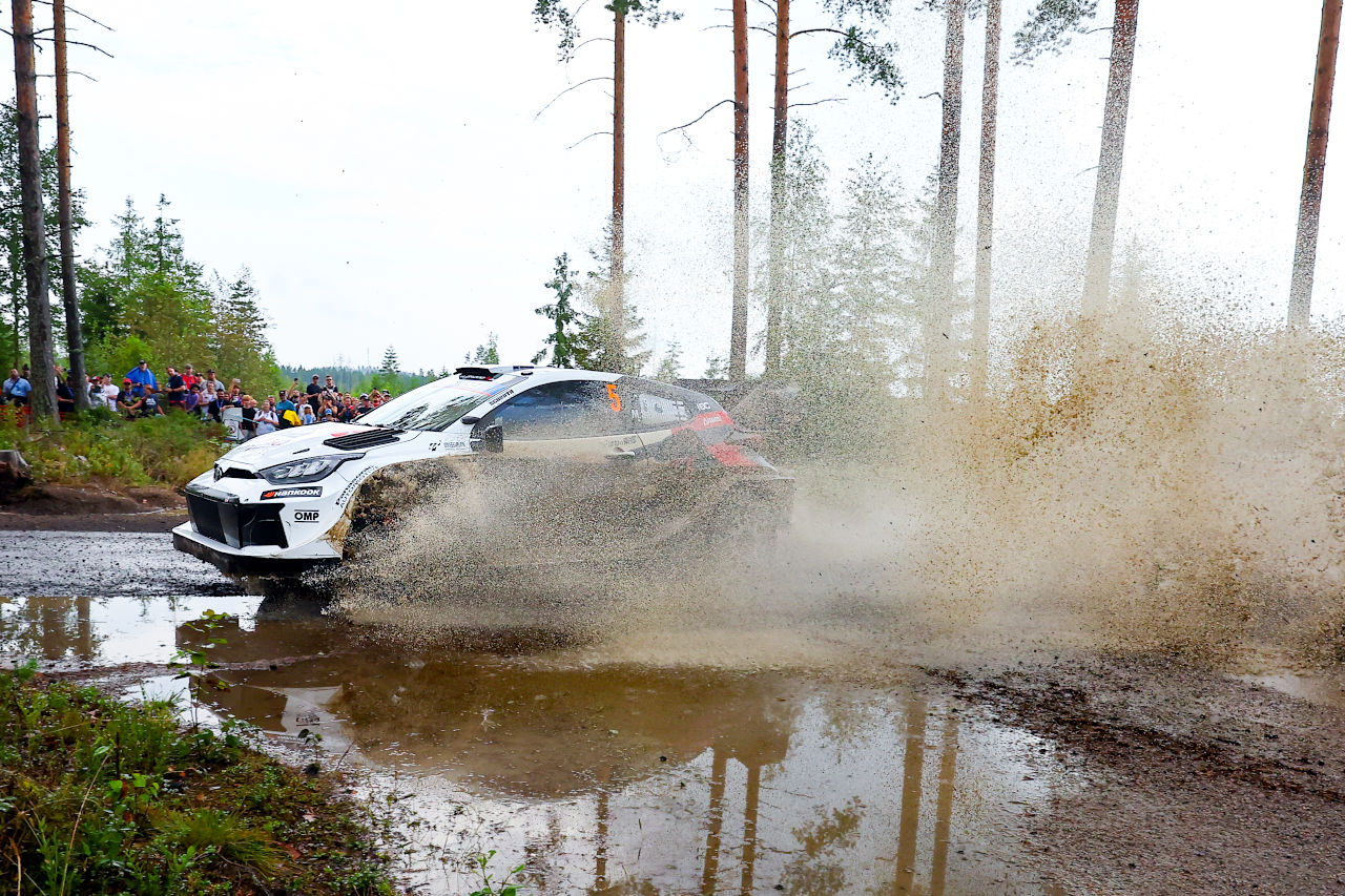 母国戦初優勝に向けロバンペラが首位奪取。勝田も加わる2番手争いは混沌【第9戦フィンランド・デイ2レポート】