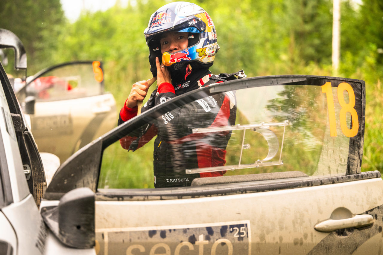 差を詰める2番手ヌービル「カッレは速いが、僕たちはそれほど離れていない」／WRC第9戦フィンランド・デイ2コメント