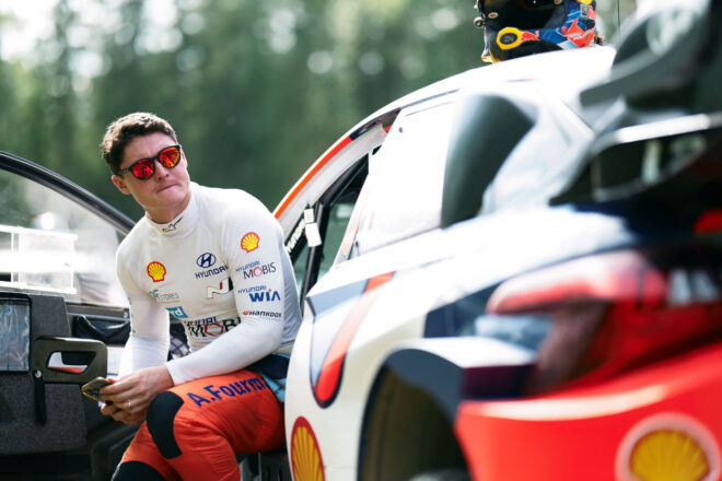 差を詰める2番手ヌービル「カッレは速いが、僕たちはそれほど離れていない」／WRC第9戦フィンランド・デイ2コメント