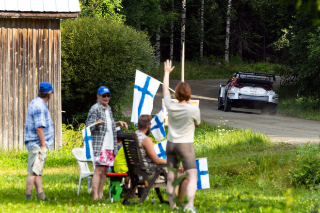 差を詰める2番手ヌービル「カッレは速いが、僕たちはそれほど離れていない」／WRC第9戦フィンランド・デイ2コメント