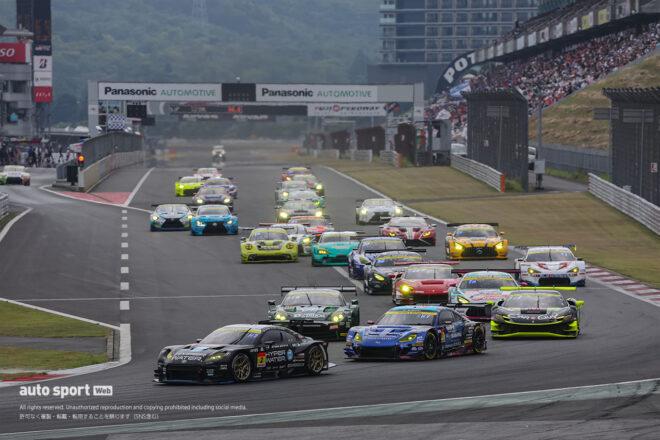 土曜レース1GT300スタート