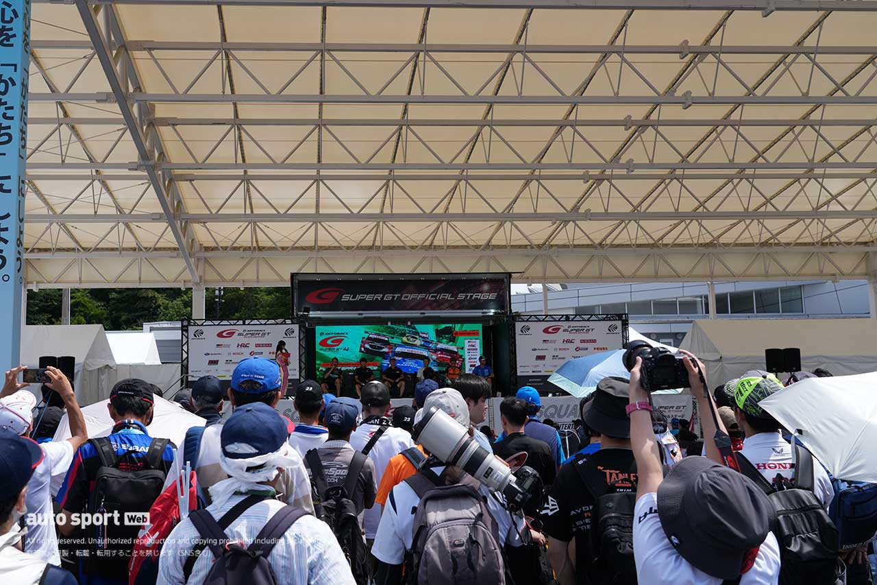 仁さん専用　会報 おニューのレーシングスーツと、2023仕様の16号車！ 走ってる時