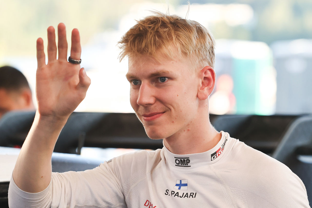 勝田貴元が2番手で最終日へ。通算250回目のステージウイン記録のロバンペラは首位堅持／WRC第9戦