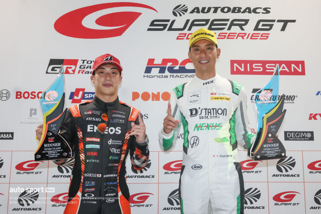 福住仁嶺（ENEOS X PRIME GR Supra）と藤井誠暢（D’station Vantage GT3）