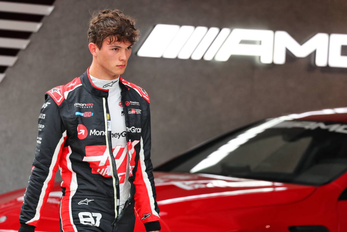 オリバー・ベアマン(ハース)