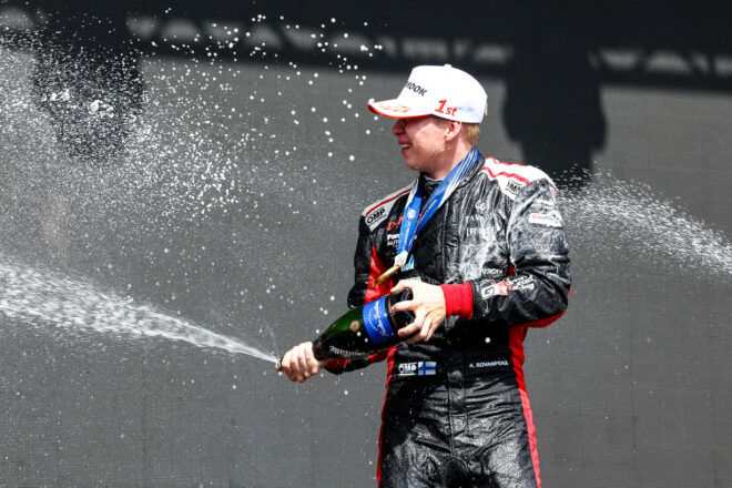 トヨタGR、歴史的な1-2-3-4-5フィニッシュを達成「ドリームチームに恵まれている」とカンクネン／WRC第9戦フィンランド