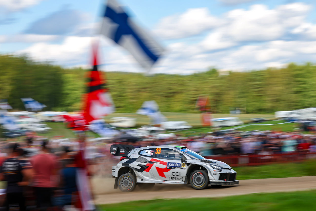 トヨタGR、歴史的な1-2-3-4-5フィニッシュを達成「ドリームチームに恵まれている」とカンクネン／WRC第9戦フィンランド