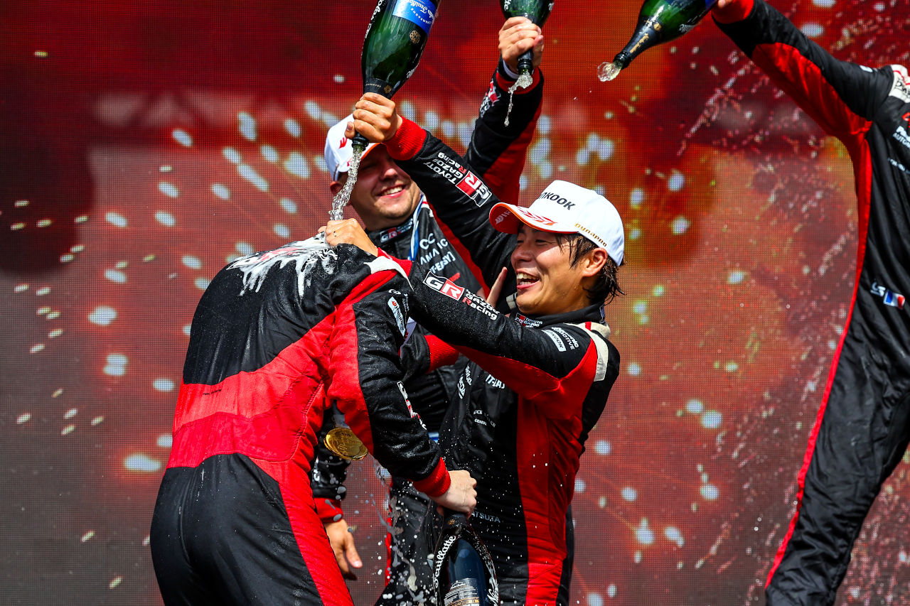 勝田貴元、強力なチームメイトに競り勝っての2位表彰台で得た自信「来シーズンに向けて非常に重要な一戦だった」／WRCフィンランド