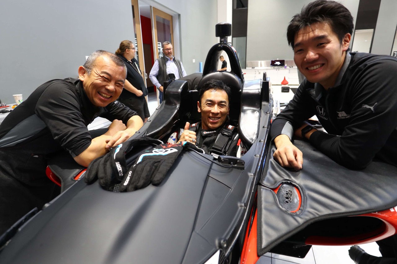 佐藤琢磨と挑んだ3度目のインディ500。本気すぎる走りに「無事に帰ってきて」【トミー小笹の米国メカニック通信：特別編】