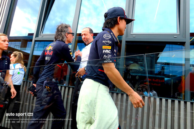 F1 Topic