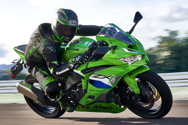 カワサキ、『ニンジャ ZX-4RR／ZX-4R SE』の最新モデルを発表。カラー＆グラフィックを一新