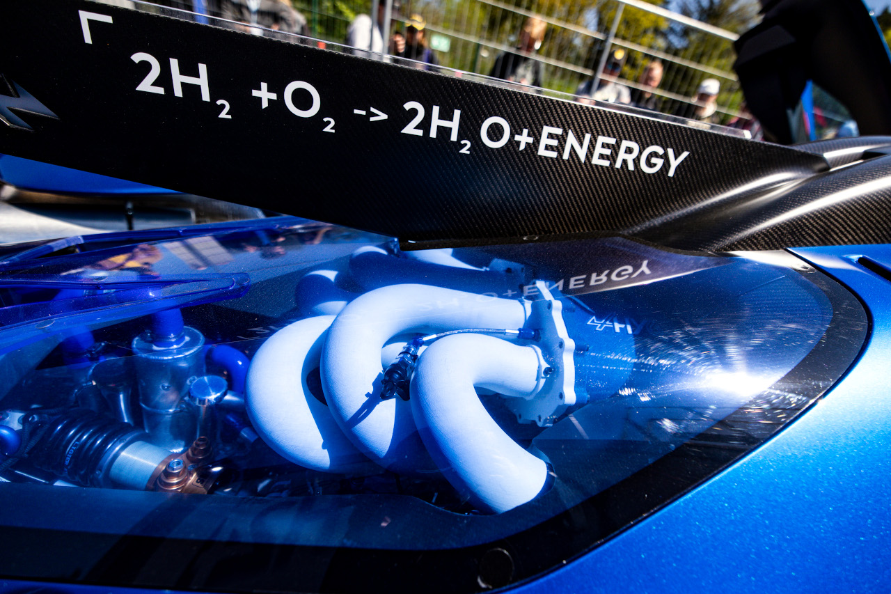 規則なくして前進は不可能。アルピーヌ、水素レースのルール設定を強く要望「経営陣に説明できない」