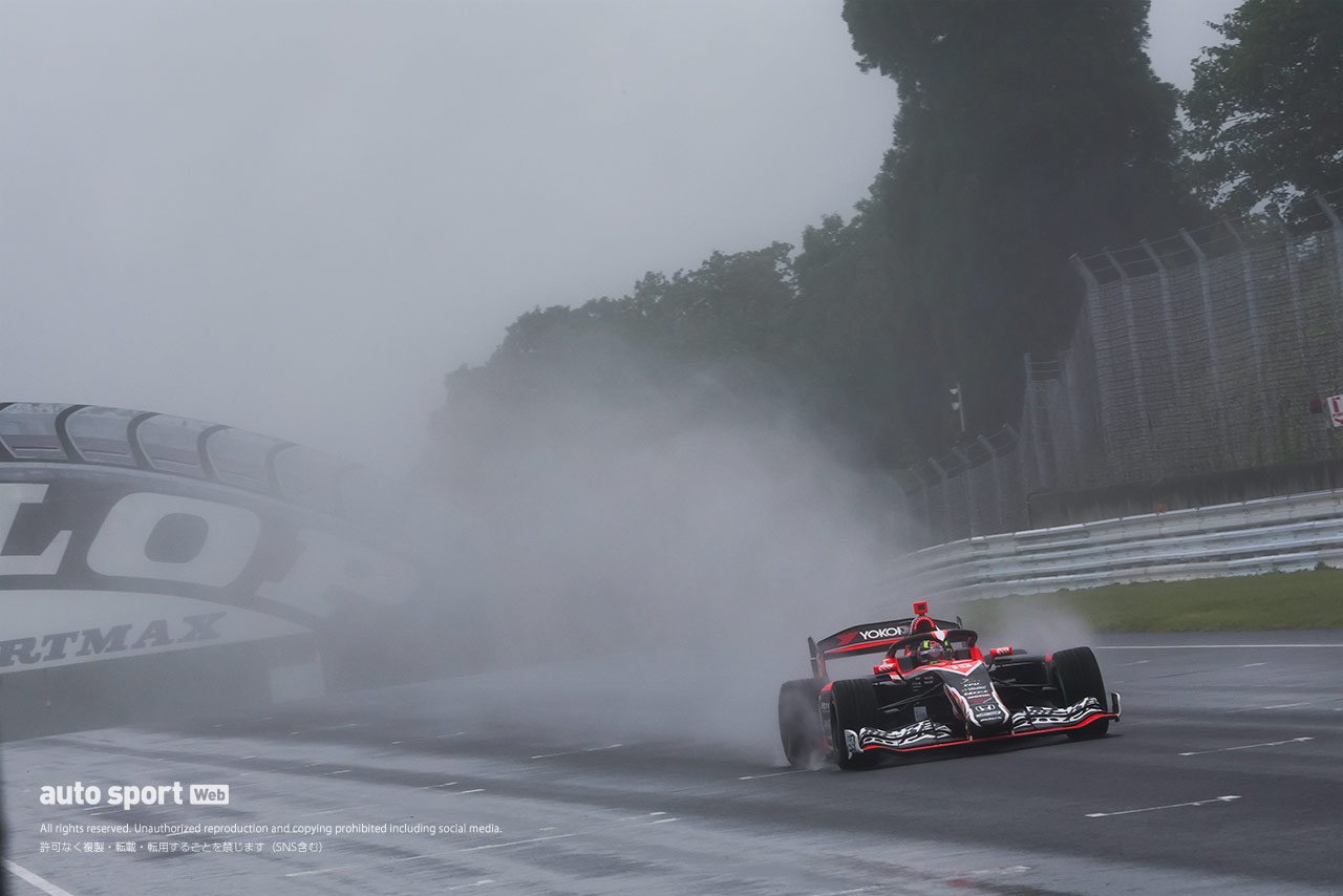 岩佐歩夢（TEAM MUGEN）