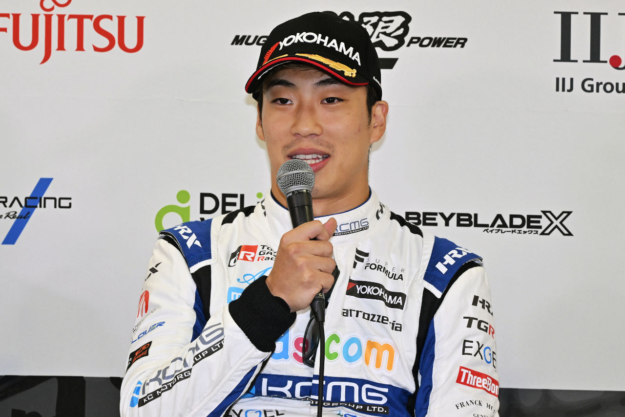 初優勝の岩佐「F2の経験が活きた」。好ペース披露の福住は「早い段階で上がっていれば」と悔やむ【第8戦決勝会見】