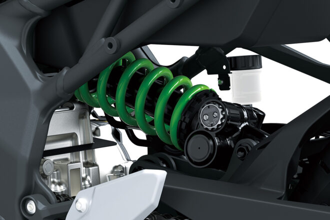 カワサキ、『Ninja ZX-25R』シリーズの2026年モデル発表。“RR”が日本初導入へ