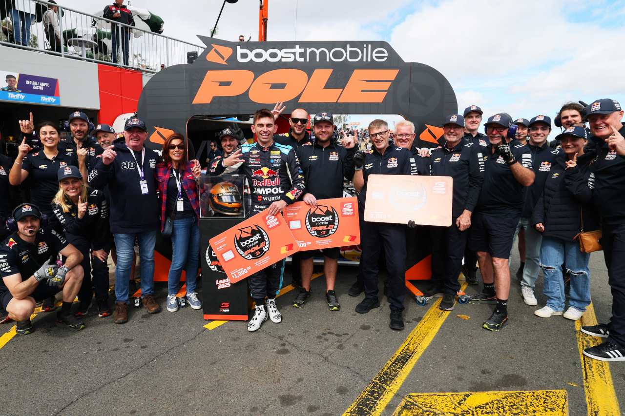 僚友対決を制しフィーニーが3戦2勝、年間勝率5割に。スプリント初制覇でファイナル進出へ／RSC第8戦